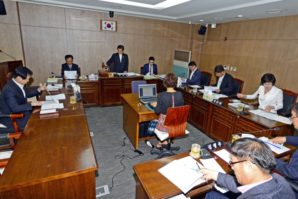 제236회 제1차 정례회 회기 중 기획총무위원회 회의