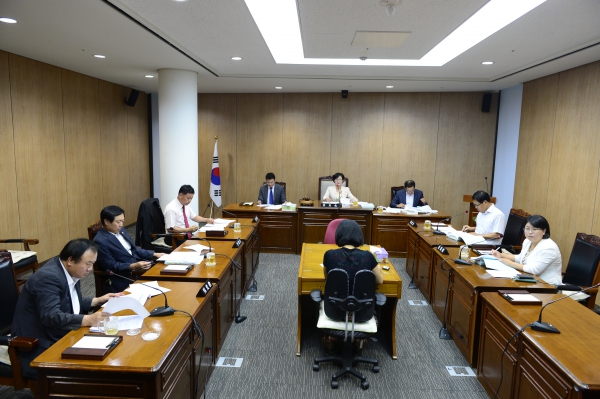 제220회 광주광역시 서구의회 임시회 회기 중 제1차 의회운영위원회 회의