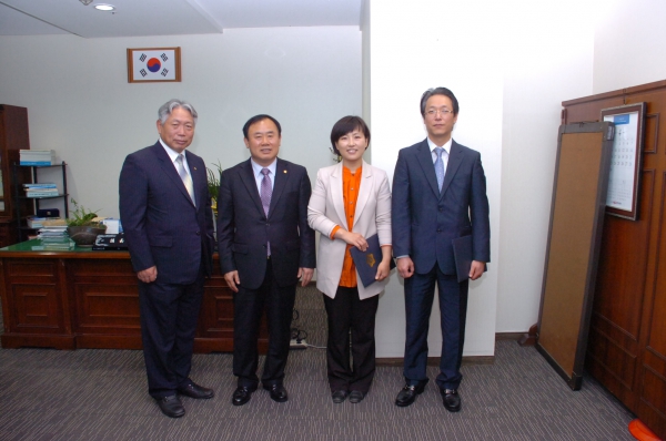 2011 회계년도 결산검사위원 위촉