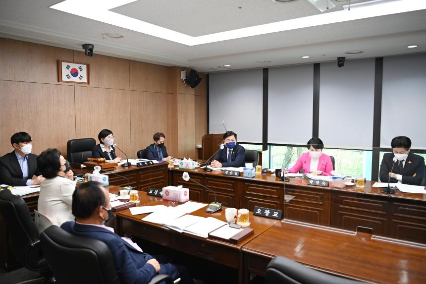 20220419 제303회 임시회 중 사회도시위원회 회의