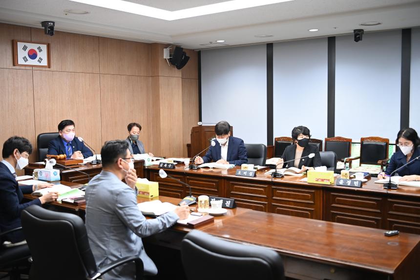 제305회 임시회 중 사회도시위원회