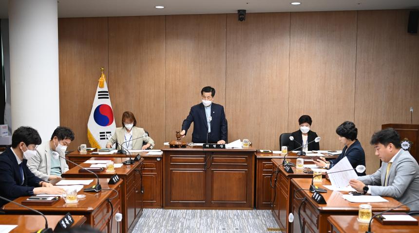 20220823 제305회 임시회 폐회중 제2차 의회운영위원회