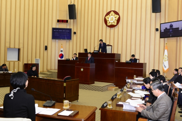 강인택 의원 기획총무위원회 소관 조례안 심사보고