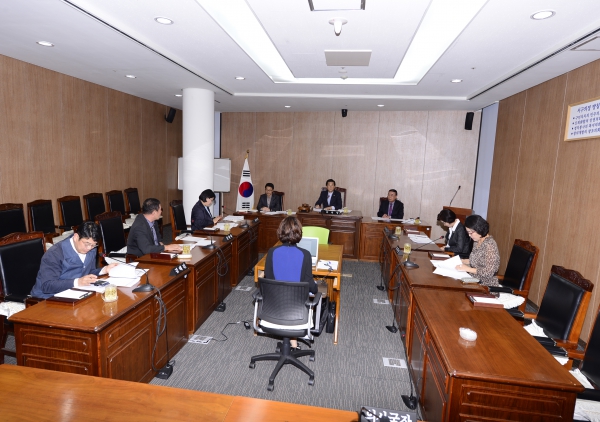 제250회 임시회 의회운영위원회 행정 사무감사 목록 채택 심사