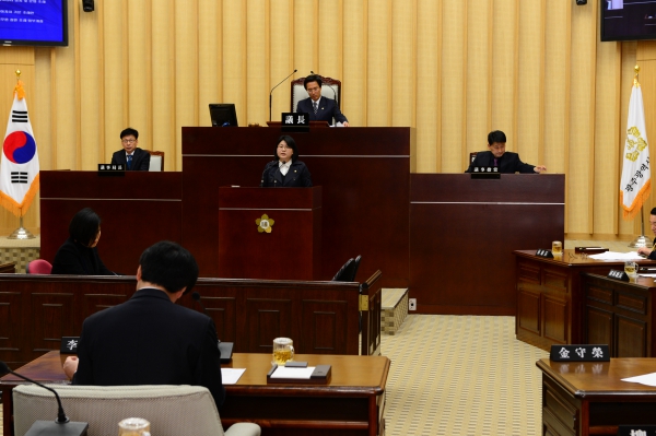 기획총무위원회 소관 조례안 심사보고(김은아 의원) 