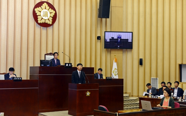 도심지역 비행연습 중단 및 군사공항 이전 촉구 건의안 채택