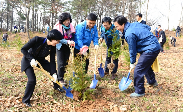 제68회 식목일 나무심기 행사