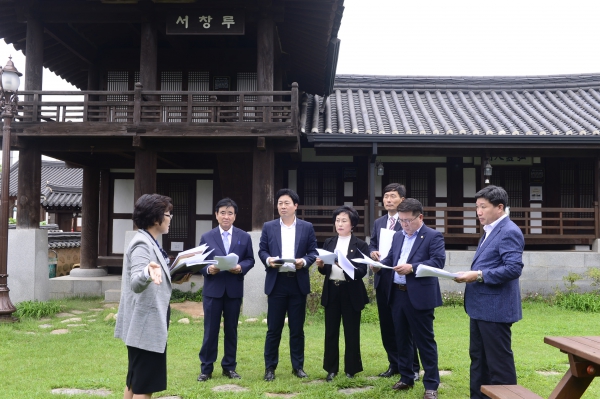 기획총무위원회, 서창 한옥마을 및 한옥도서관 방문