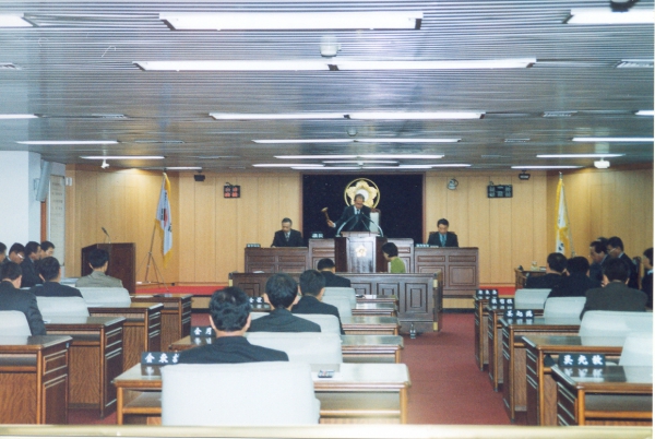 제138회 서구의회 임시회 본회의 장면(11.8.)