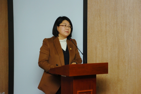 제213회 서구의회 제2차 정례회 예산결산특별위원회 기획총무위원회 예산심사 보고(김은아 의원) 