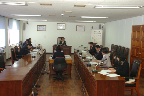 농성동, 매월동 장례식장 허가 반대 청원 건 심사