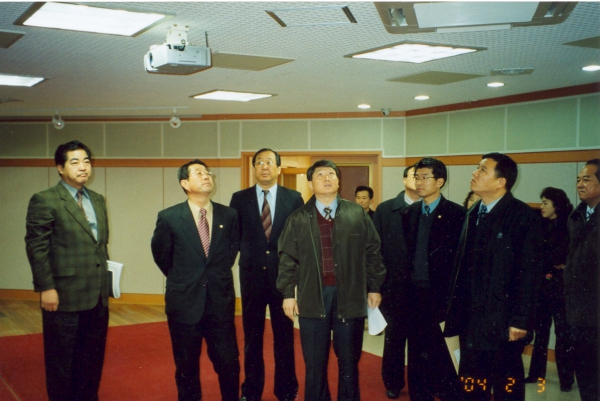 농성문화의집 문화관람실 소음, 천정, 점검(2004.2.3.)